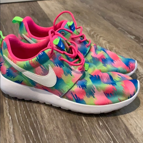 nike roshe one print gs